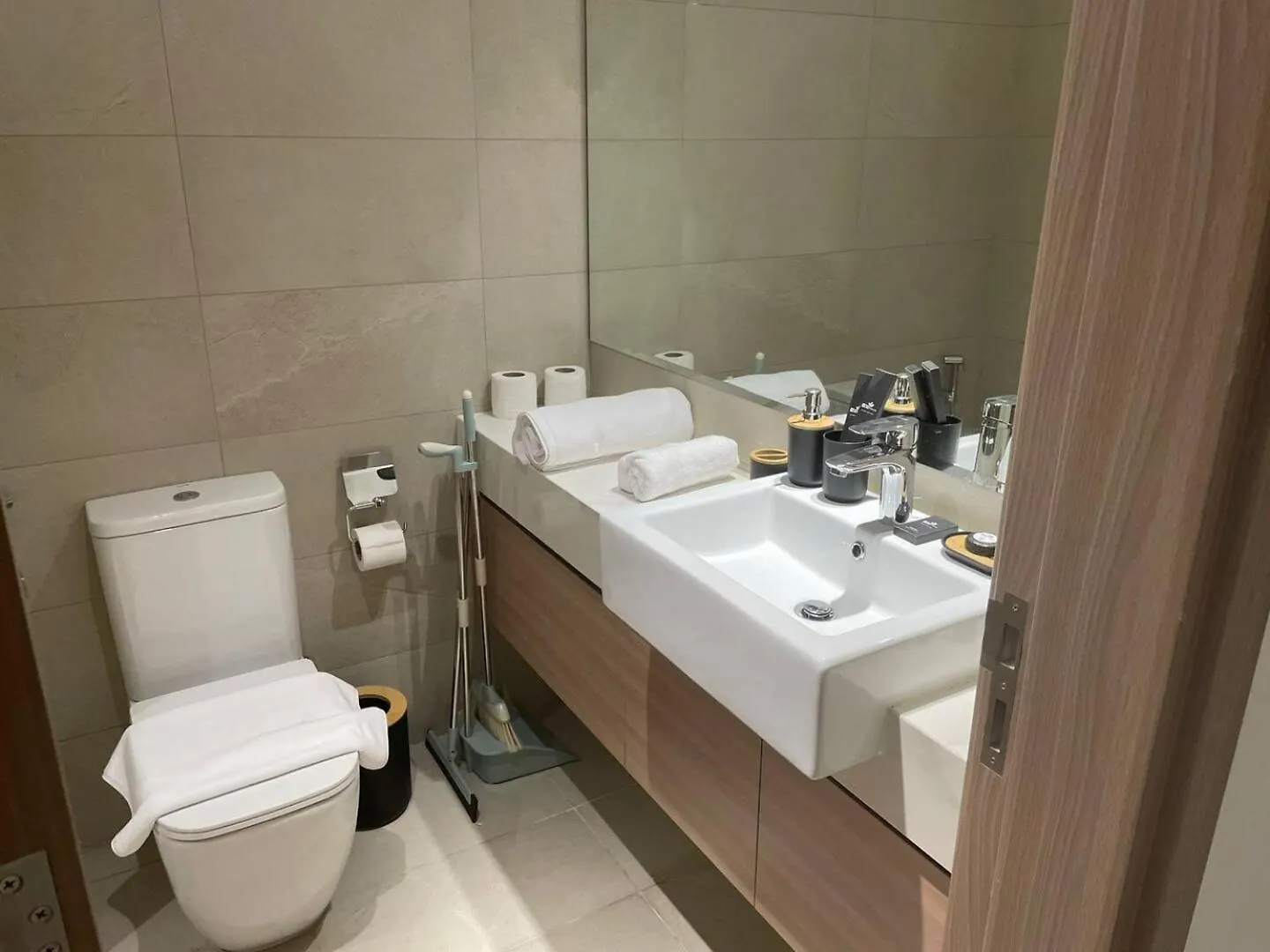 Pleasant New One Bedroom Apartment Azizi Riviera Dubai United Arab Emirates