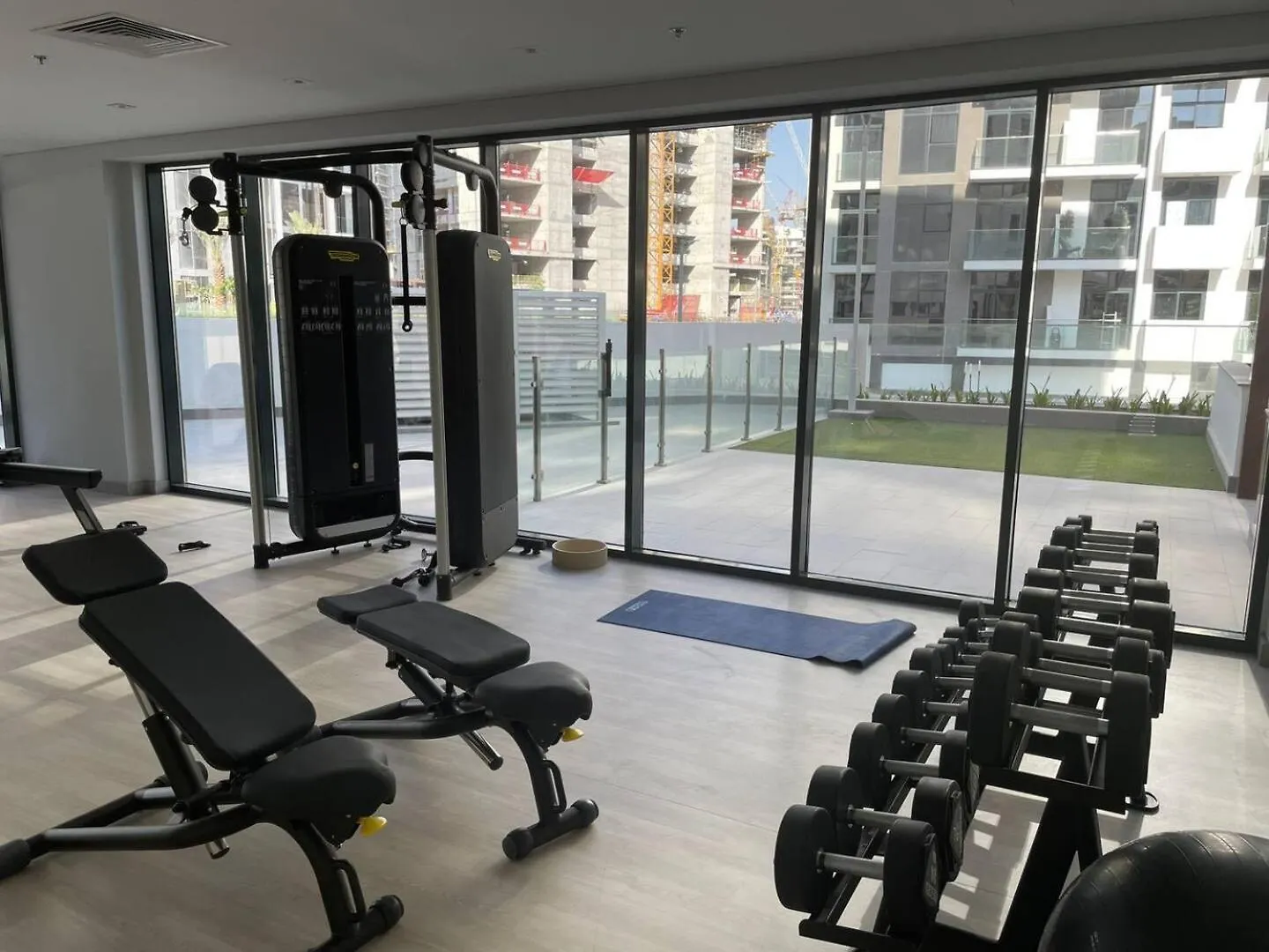 Pleasant New One Bedroom Apartment Azizi Riviera Dubai 0*,